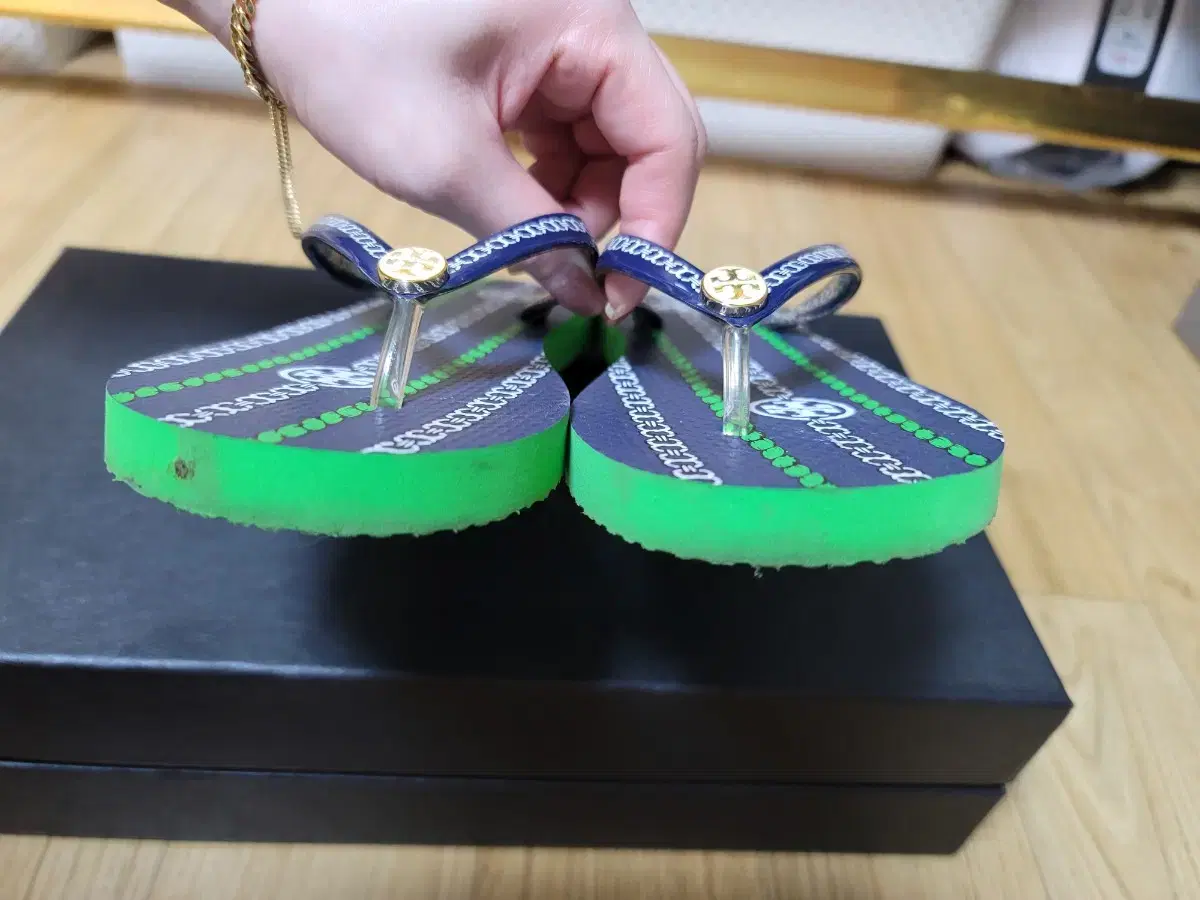 thumbnail-4